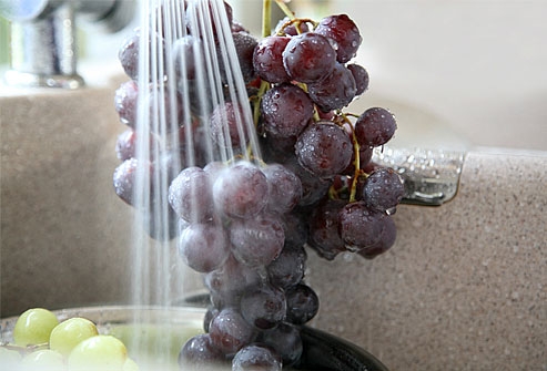 Крок 1: підготуємо виноград.