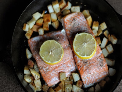 картопля з лососем і лимоном