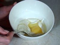 яйця зі сметаною