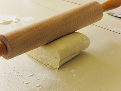 тісто на столі