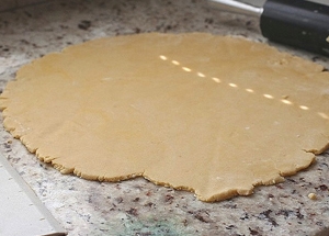 розкачуємо тісто