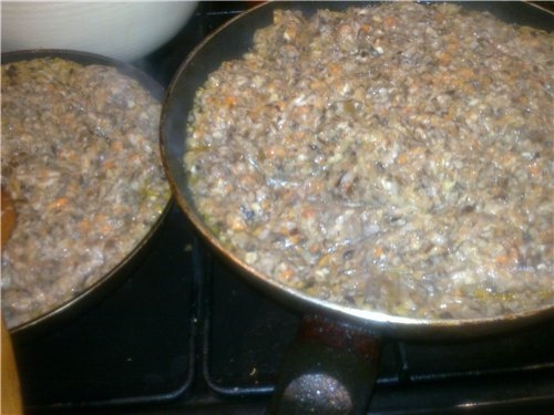 Крок 2: готуємо грибну ікру.