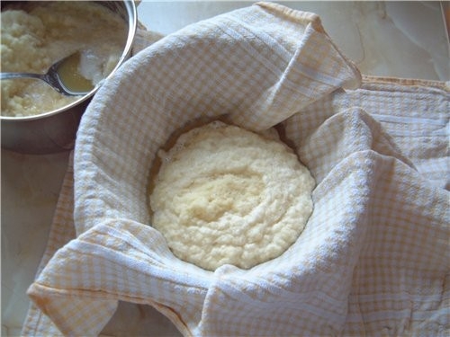 віджимаємо терту картоплю