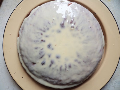 згущене молоко на пирозі