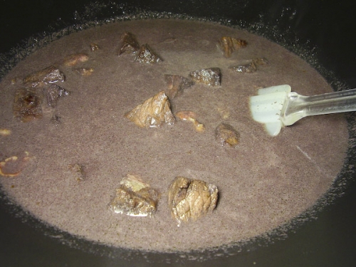 тушкуємо м'ясо в маринаді