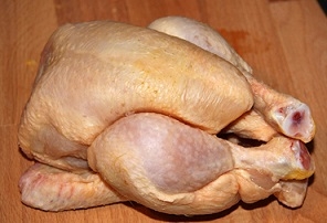 Розбираємо тушку курчати