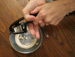 подрібнюємо часник