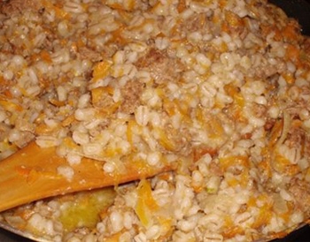 Готова перловка з фаршем