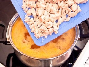 додаємо м'ясо