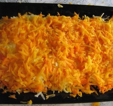 натираємо моркву