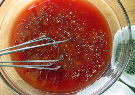 перемішуємо всі інгредієнти для заправки