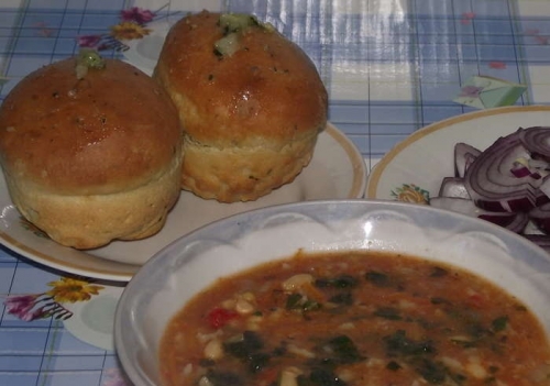 подаємо до столу