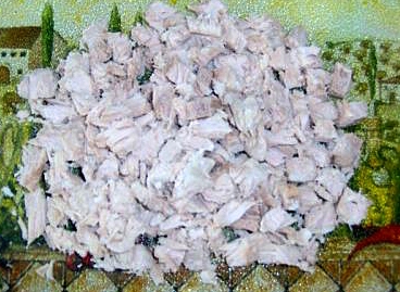 Нарізаємо м'ясо на шматочки