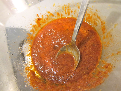 з'єднуємо інгредієнти для маринаду