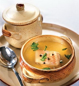 вуха в каструлі