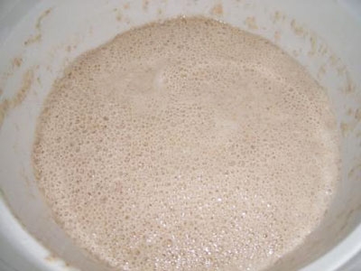 тісто в мисці