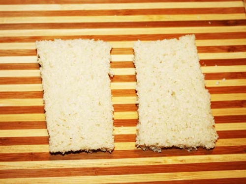 Звичайний хліб теж можна використовувати