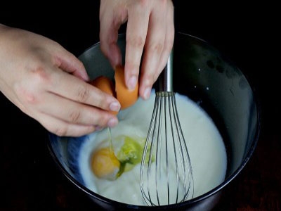 яйця з молоком