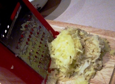 Подрібнюємо картоплю