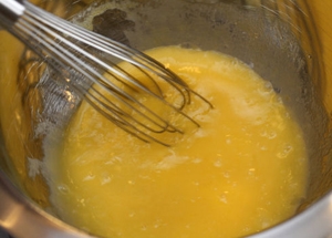 збиваємо яйця