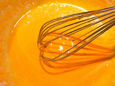 Збиваємо жовток