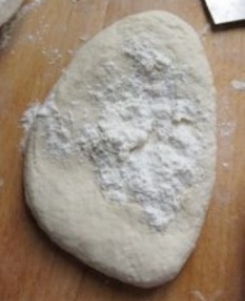 підсипаємо борошно