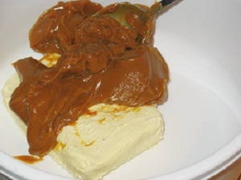 масло зі згущеним молоком