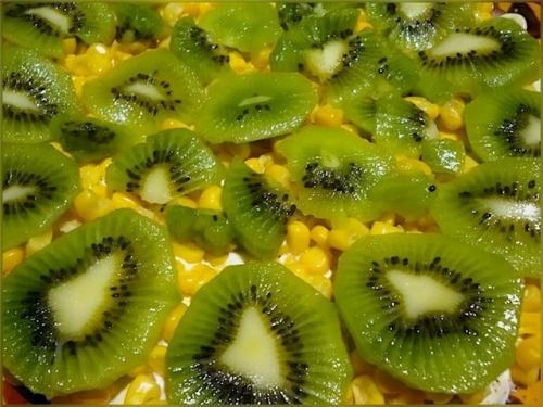 викладаємо салат шарами