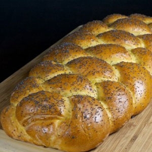 булка з дріжджового тесту на кефірі