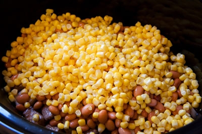 кукурудза з квасолею і м'ясом