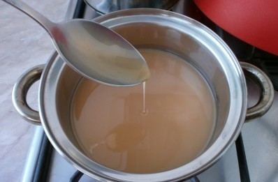 помішуємо карамель