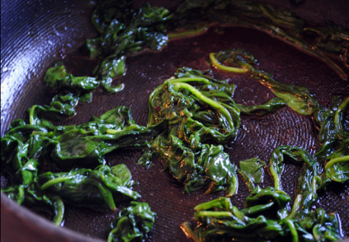 Обсмажений шпинат