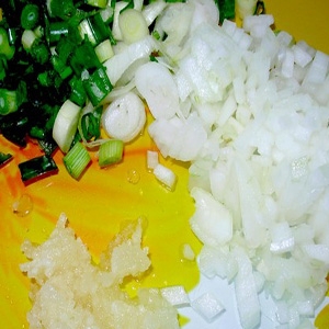 зелень, часник, лук