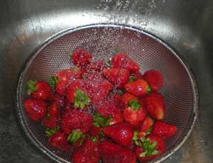 Моєму полуницю