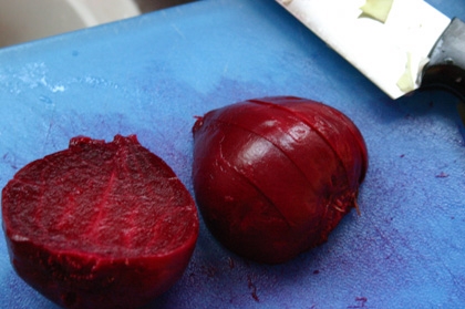 буряк очищаємо