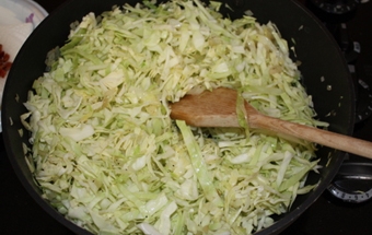 тушкуємо капусту