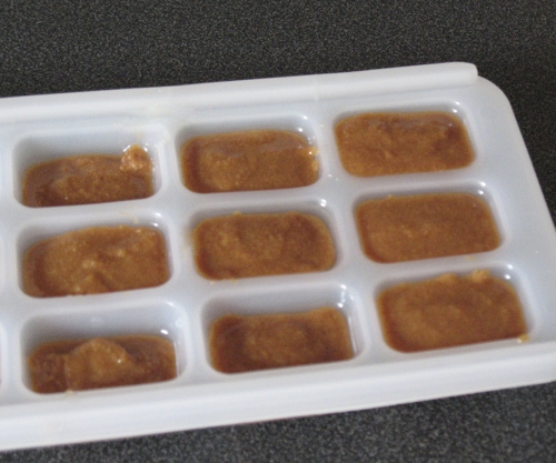 карамельна маса у формочках для льоду