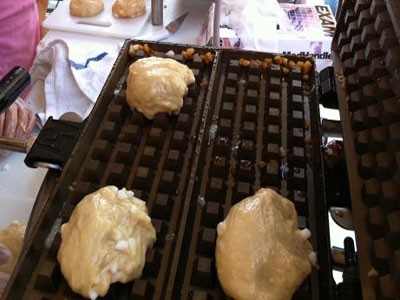 тісто у вафельниці