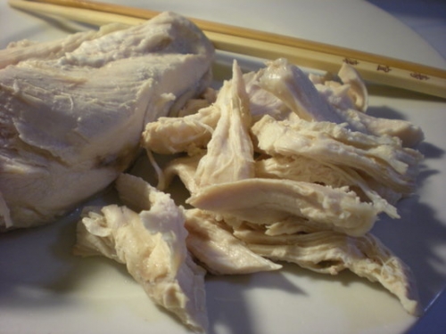 нарізаємо курячу грудку