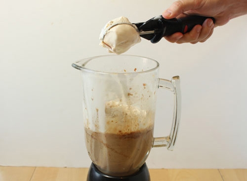 морозиво в блендері