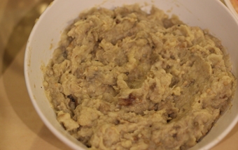 подрібнюємо м'якоть баклажана в блендері