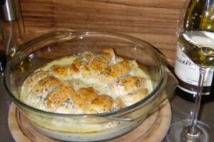 Куряче філе, запечене у вершках