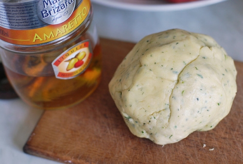 замішуємо тісто