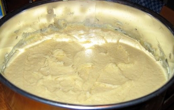 замішуємо тісто