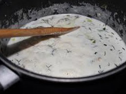 вершковий соус з кропом