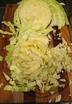 подрібнюємо капусту