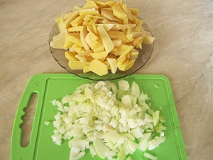 готуємо картоплю і цибулю