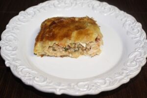 Пиріг по-швидкому з рибкою