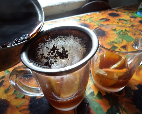 чай у склянці