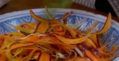 нарізаємо моркву